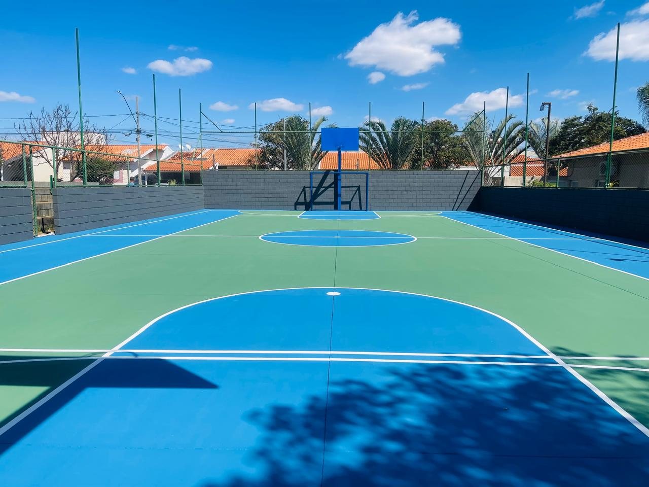 Quadra poliesportiva
